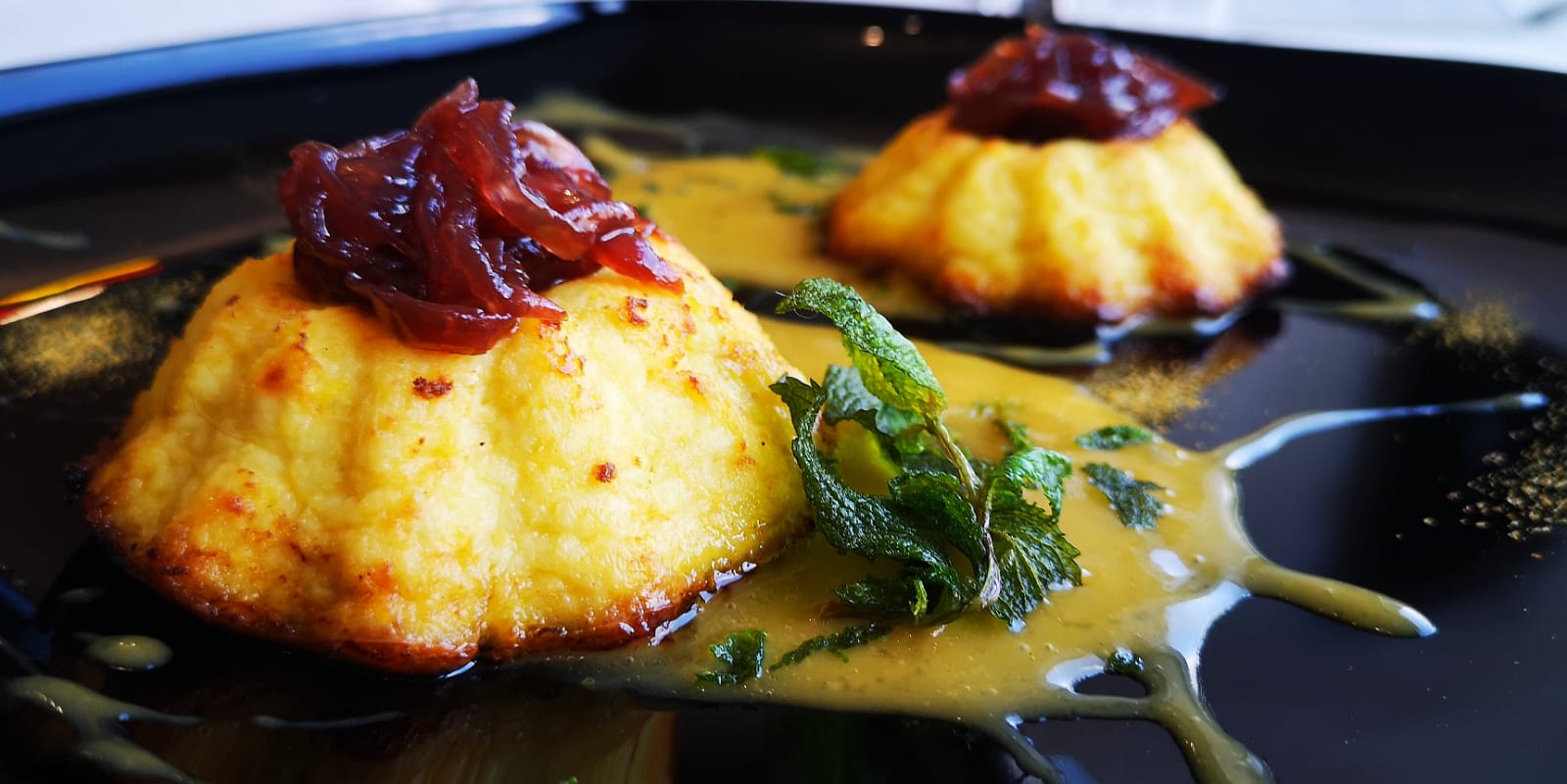 Flan di baccalà, Datterino Giallo e Cipolla Caramellata